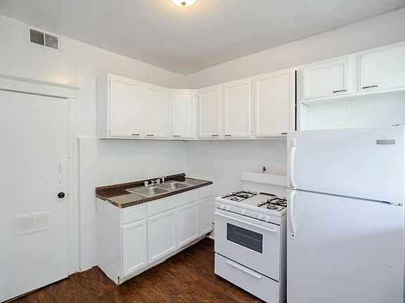 3rd image of 6612 S Greenwood Ave #66143