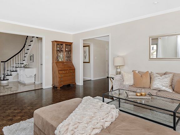 2nd image of 2201 Elmwood Ave