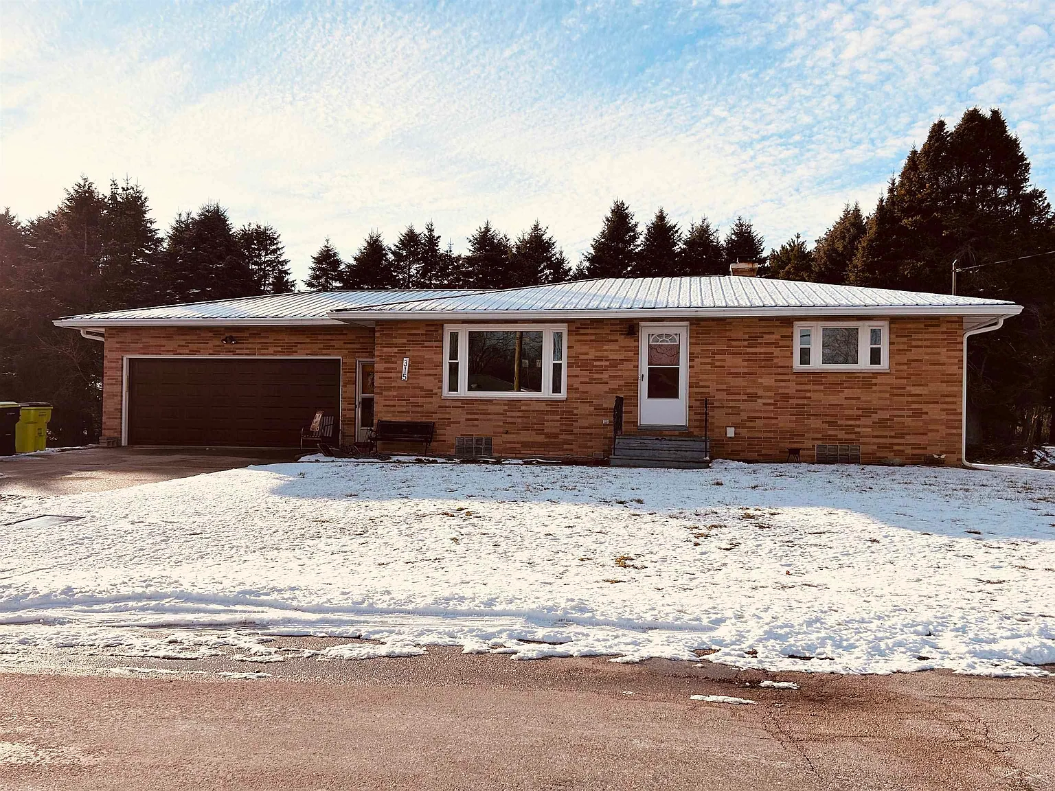 315 Blondin St photo 1