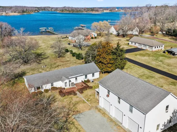 317 Blue Crab Loop, Montross, VA 22520