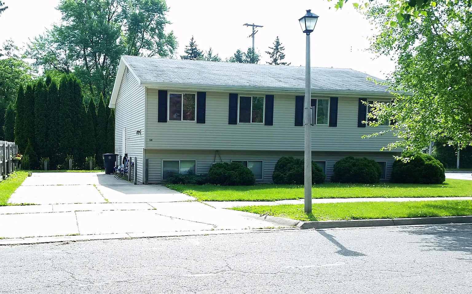 508 Stoddard Ave photo 1