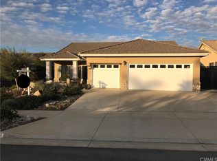 1057 Misty Meadow Cir, Corona, CA 92881