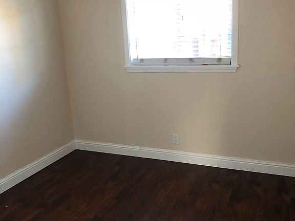 5th image of 1112 Henderson Ave