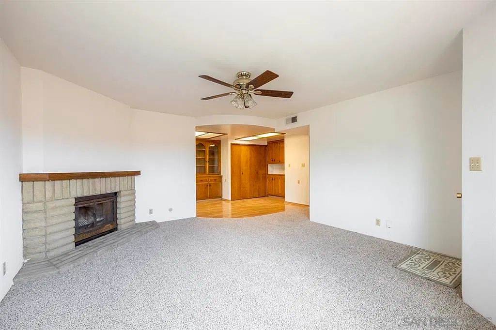 3 bed, 1300 sqft, $3,300 — Photo 1