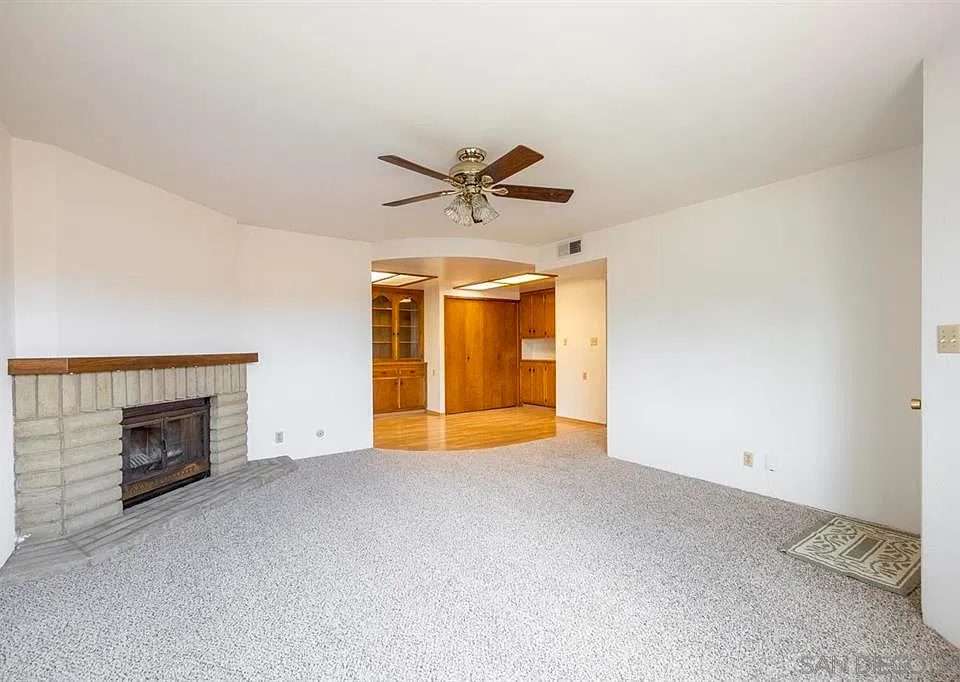 2577 Buena Vista Ave