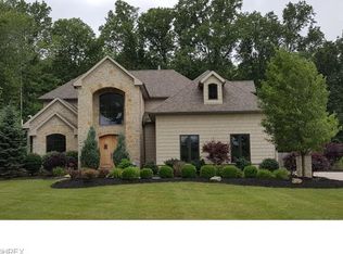 2000 Jaycox Rd, Avon, OH 44011