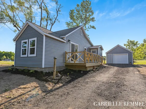 13196 S Elm Ave, Sand Lake, MI 49343