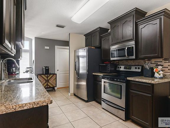 5th image of 3702 Calle Uruguay