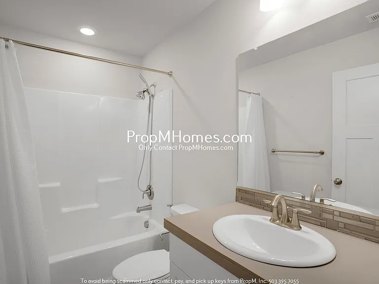 10709 SW 72nd Ave — Photo 20