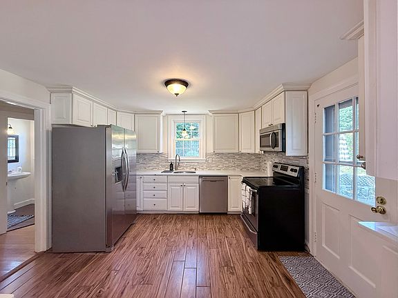 2nd image of 16 Pine St