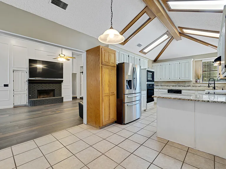 901 Green Brook Dr — Photo 11