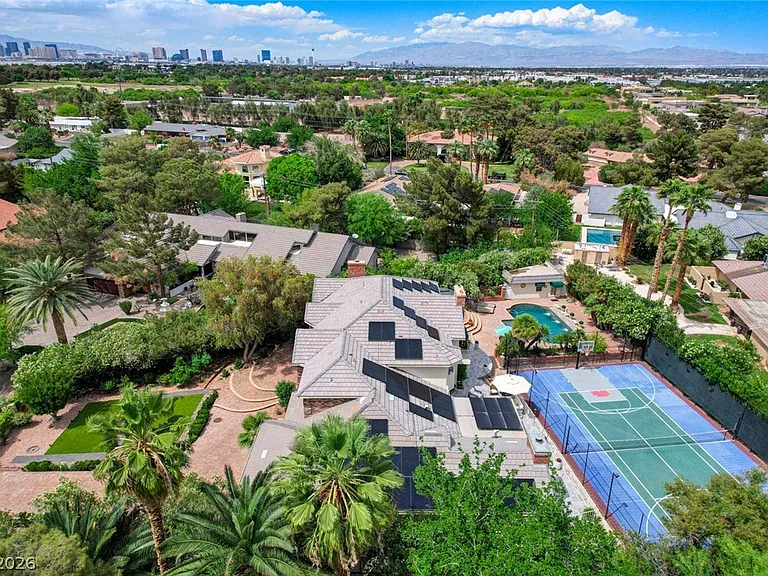 7001 Alamitos Cir — Photo 91