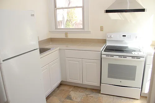 436 Ada St #2 Photo 1