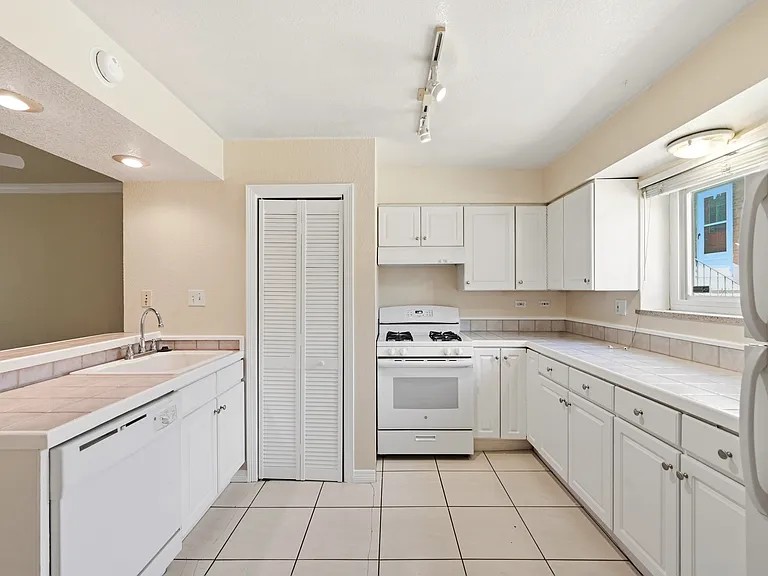 2356 S Race St — Photo 2