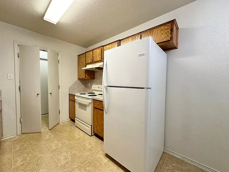 2706 Edgefield St — Photo 8