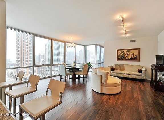 5th image of 1201 S Prairie Ave APT 1201