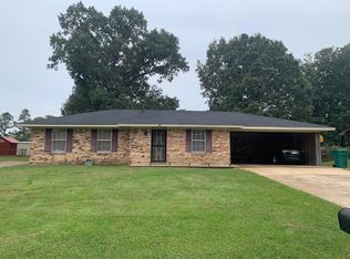 1115 Evelyn Dr, Tupelo, MS 38801
