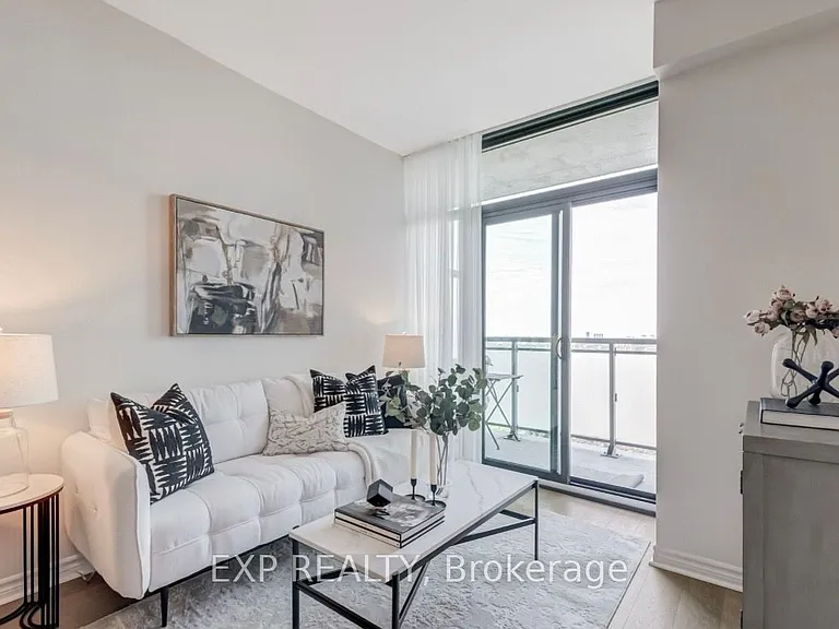 2522 Keele St #704 — Photo 7