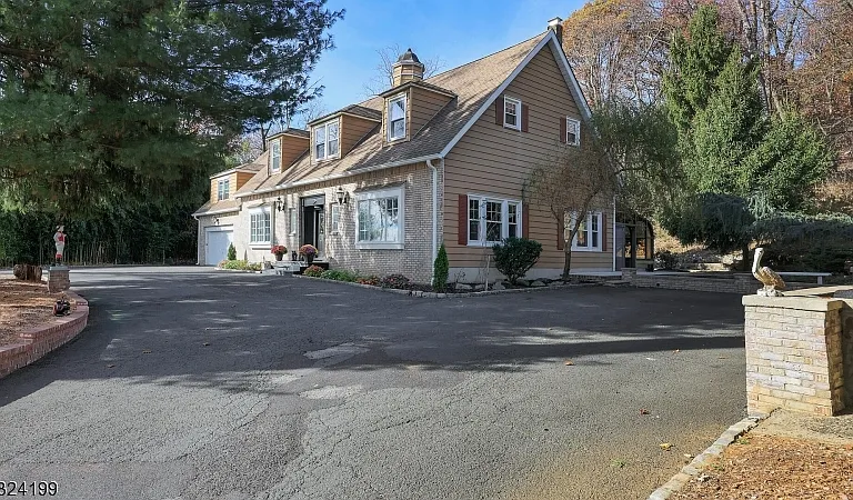 89 East Dr — Photo 3