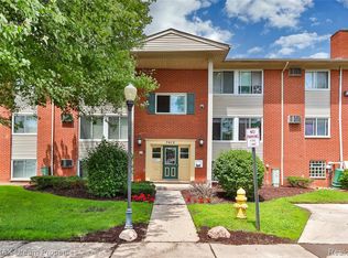 7412 Central St APT 7, Westland, MI 48185