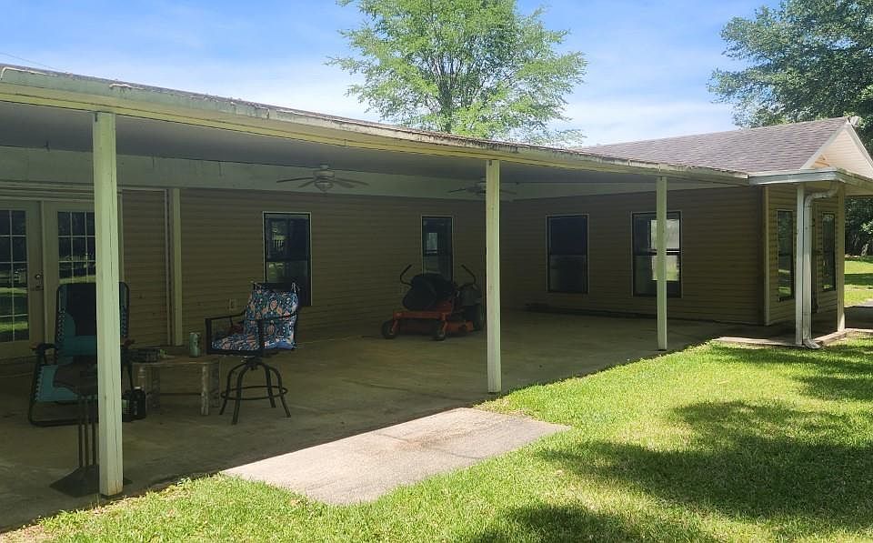 7411 Latimer Dr, Denham Springs, LA 70726 MLS 2023007120 Zillow