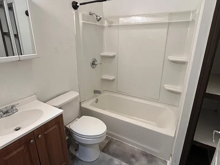 2504 Jonquil St — Photo 9