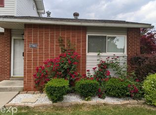 27893 Eastwick Sq, Roseville, MI