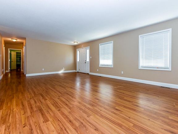 3rd image of 120 Pearson Springs Park Ln