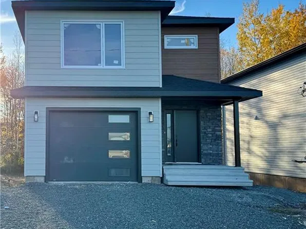 137 Rosenburg St, Moncton, NB E1G 6E9