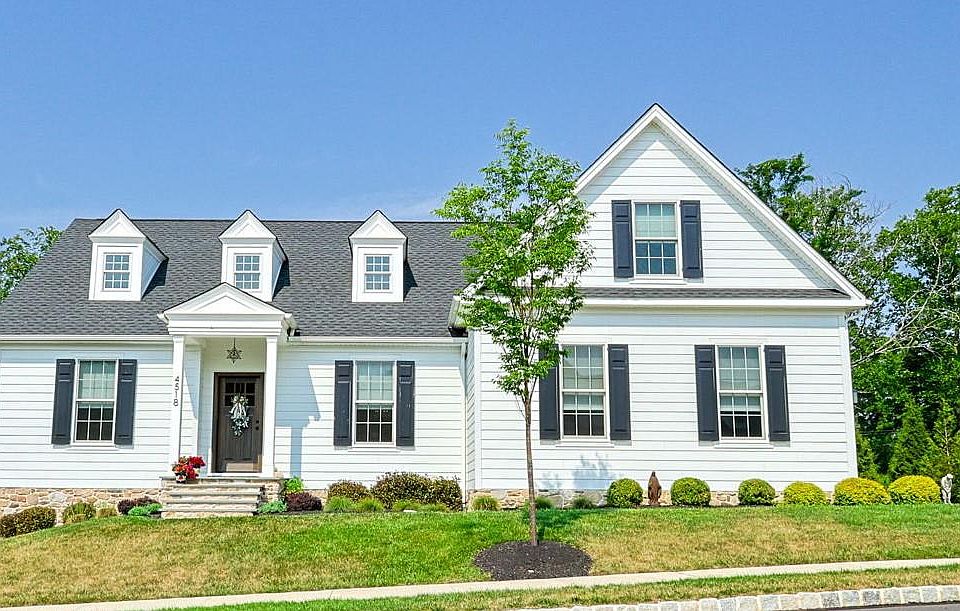1st image of 4518 Old Saucon Rd