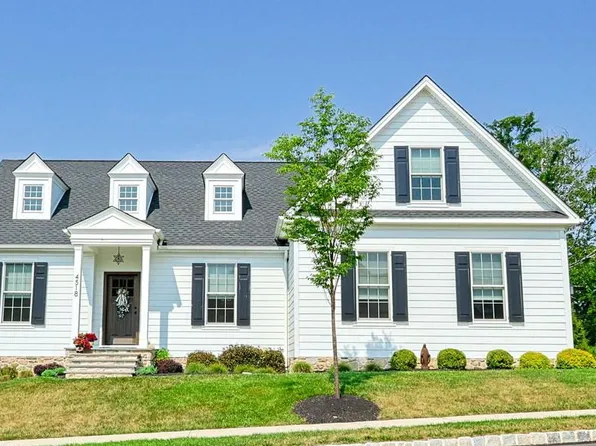 4518 Old Saucon Rd, Bethlehem, PA 18015