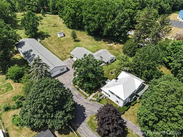 314 S Sherwood Ave, Plainwell, MI 49080