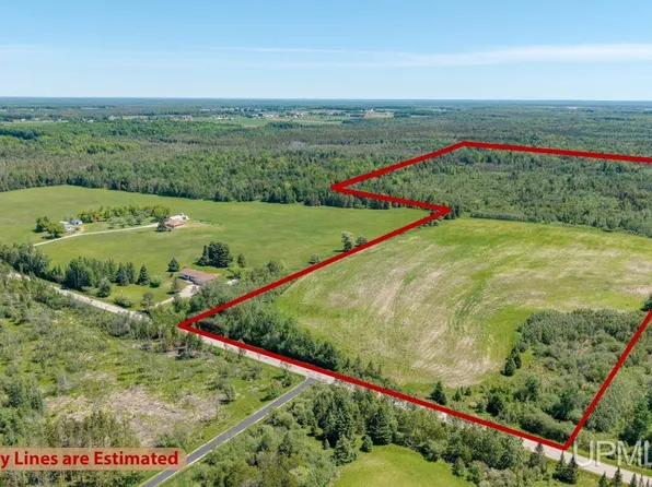 K Ln, Escanaba, MI 49829