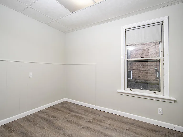 159 Hoosick St #1F — Photo 17