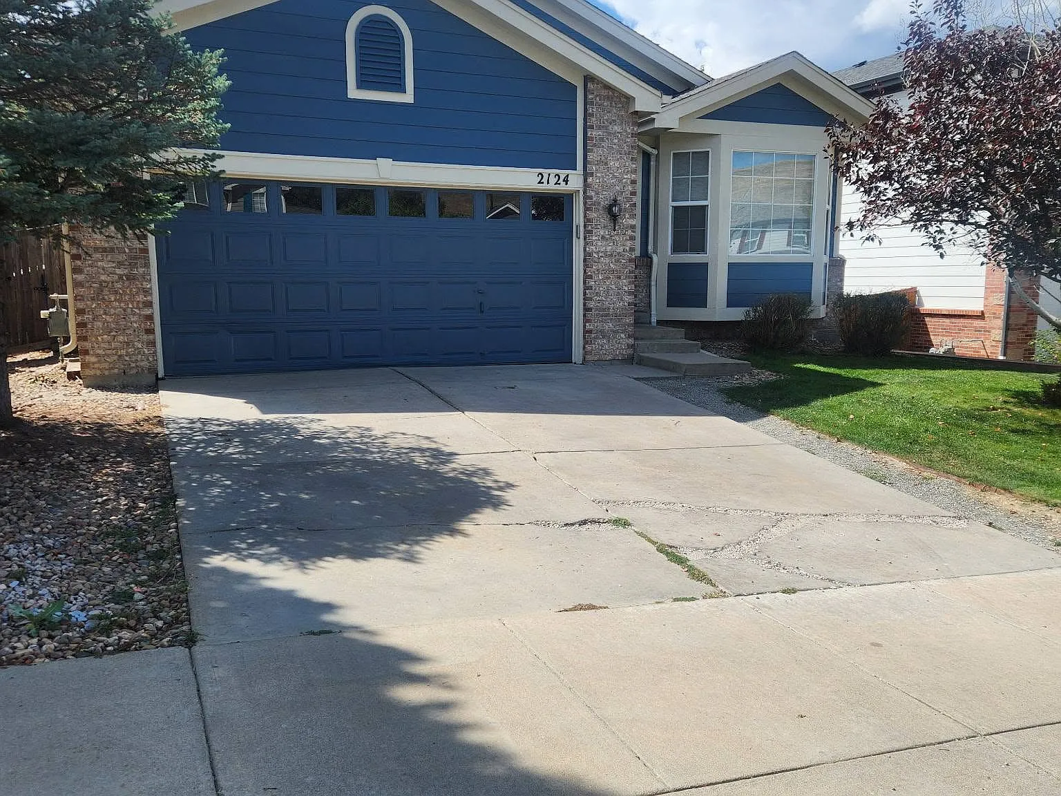 3 bed, 3400 sqft, $3,200 — Photo 2