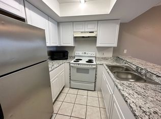 823 Gleason Pkwy APT 3, Cape Coral, FL 33914