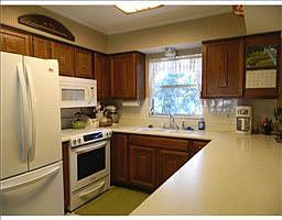 3rd image of 505 Carriage Hills Dr
