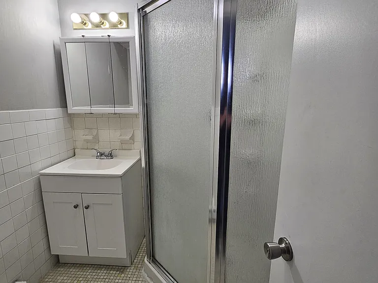220 Glen Haven Rd #B1 — Photo 6