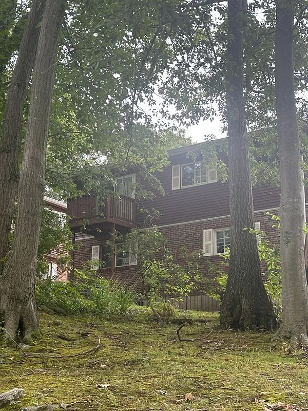 2 bed, 2.5 bath, 1470 sqft, $2,350 — Photo 2