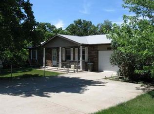 21545 Snow Rd, Waynesville, MO 65583