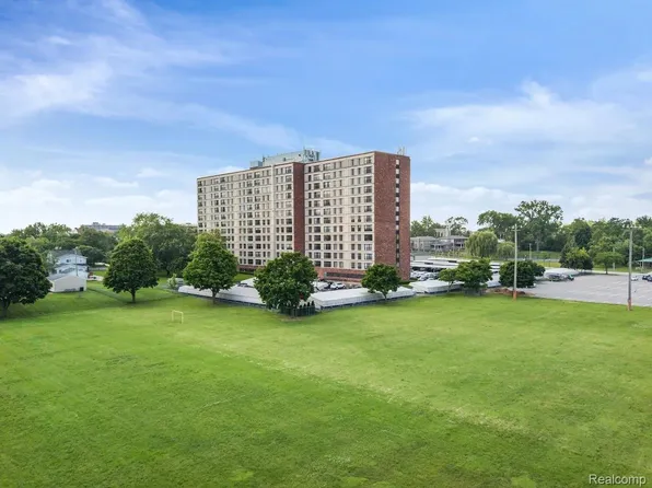 21800 Morley Ave APT 1203, Dearborn, MI 48124