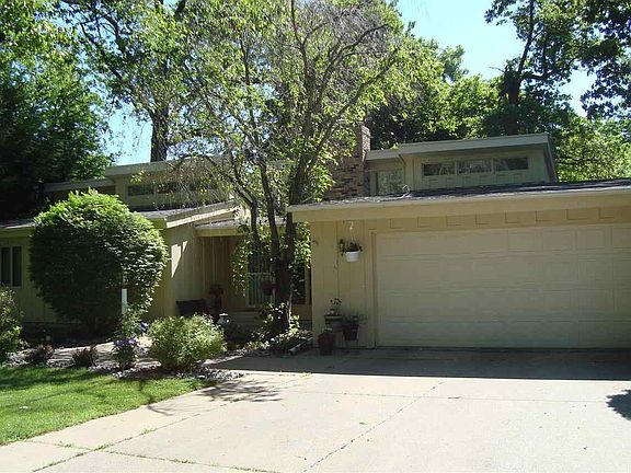3rd image of 50894 Cottage Ave
