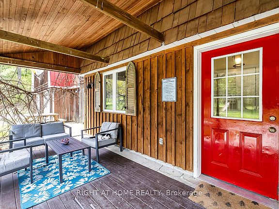 3rd image of 414 Pratt Rd