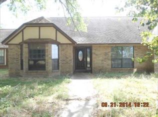 1444 Shaws Bend Rd, Columbus, TX 78934