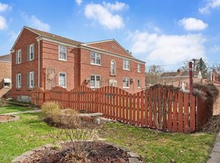 3505 Prairie Ave #2W, Brookfield, IL 60513