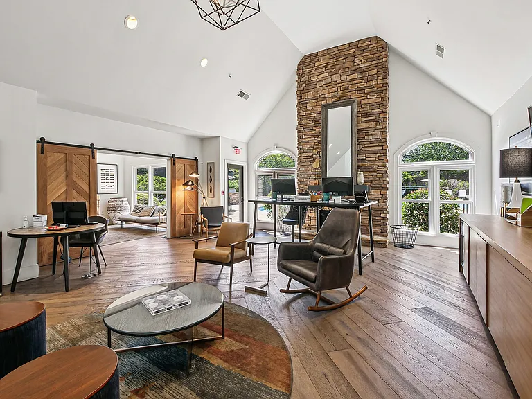 ReNew Cobb — Photo 32