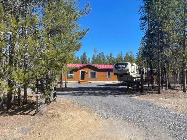 11860 Chinquapin Dr, Crescent Lake, OR 97733