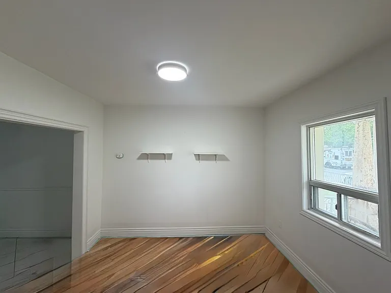 47 Hillary Ave — Photo 9