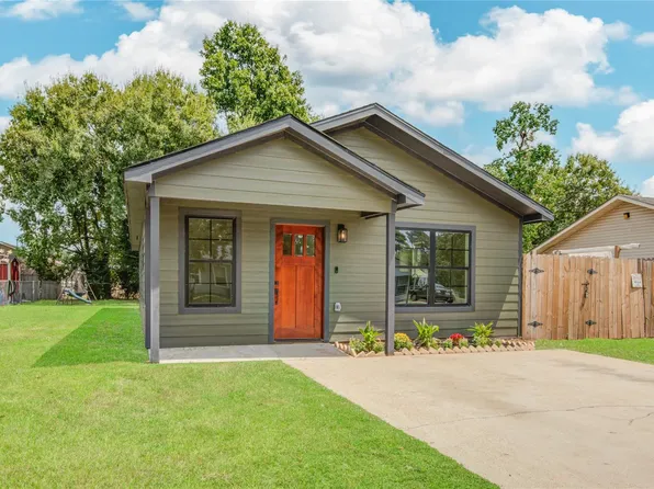 9822 Thorn St, Houston, TX 77078