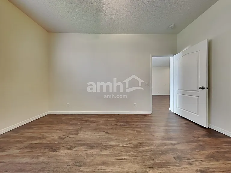 12727 Westwood Lakes Blvd — Photo 9